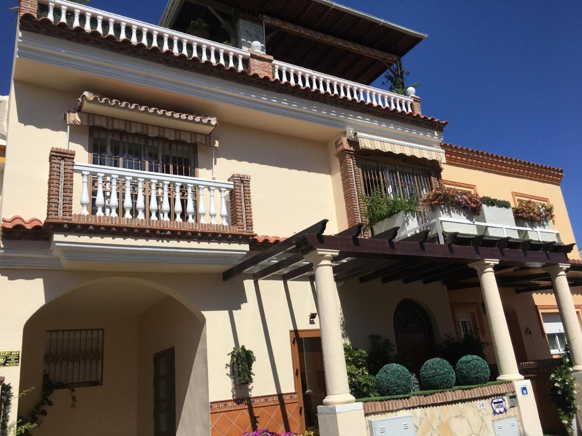 With Private Patio Apartment *