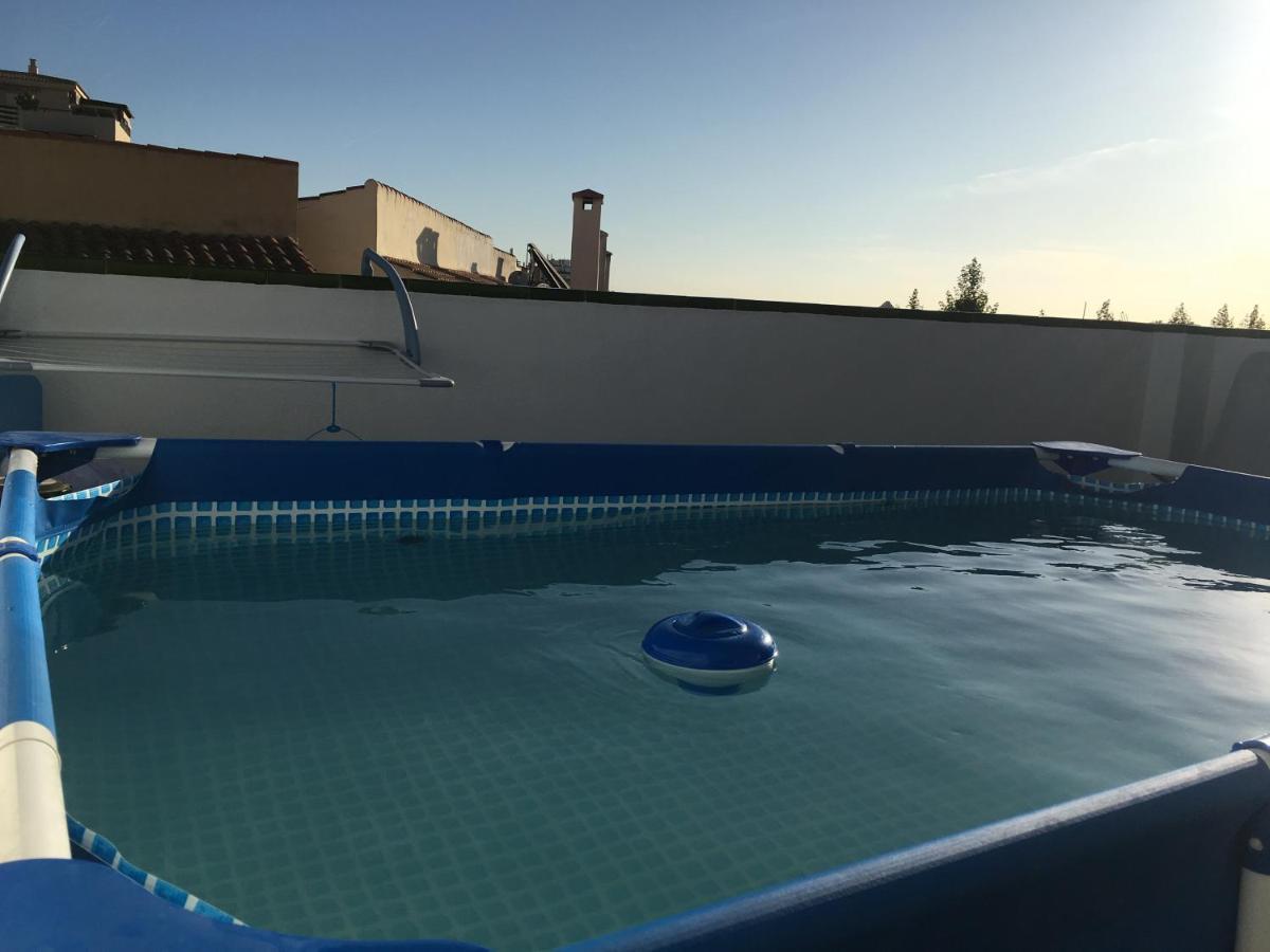 With Private Patio Appartement *